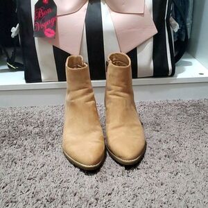 A New Day Faux Suede booties in tan sz 9.5